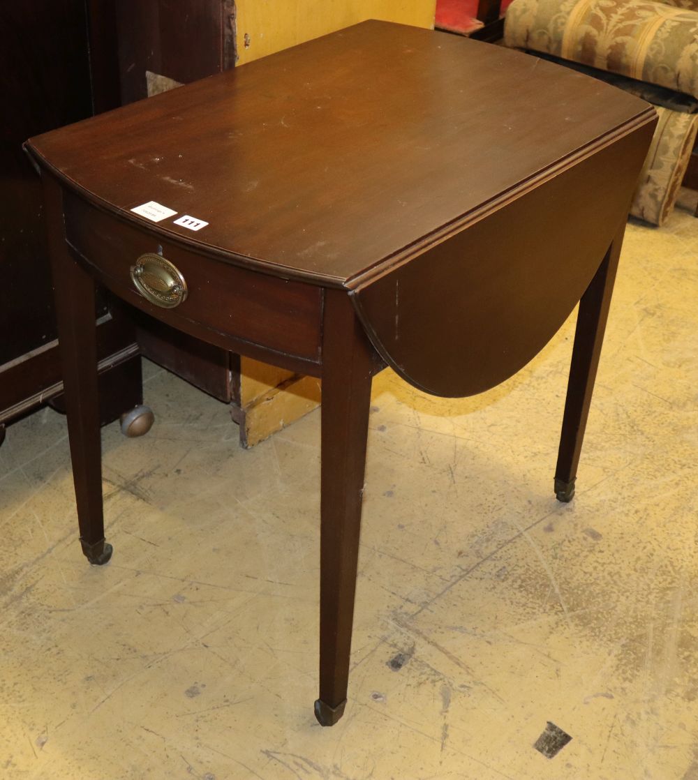 A George III inlaid mahogany oval topped Pembroke table, W.76cm, D.50cm, H.69cm